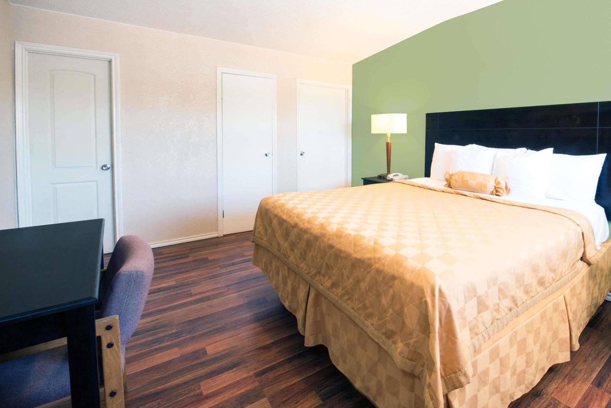Executive Inn & Kitchenette Suites-Eagle Pass Exteriér fotografie